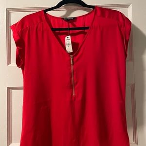 NWT Express Short Sleeved Red Blouse with Zipper Detail, Size Small